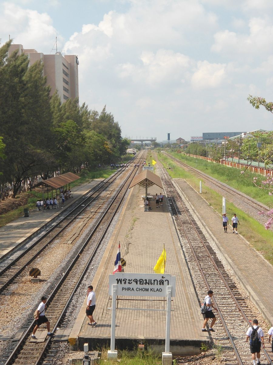 P_สถานีรถไฟพระจอมเกล้า_900